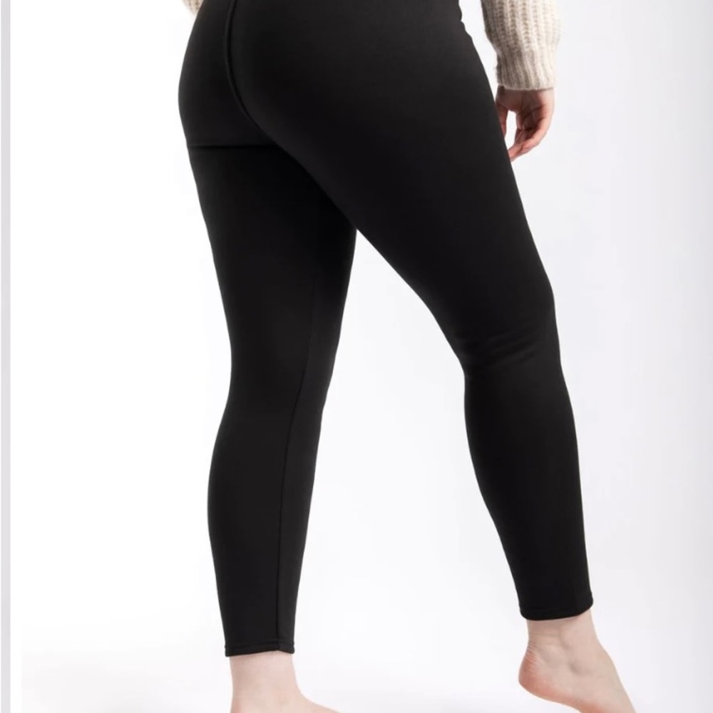 Black fur-lined leggings.  Like new.